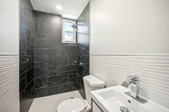165 W Wilt St in Philadelphia, PA - Building Photo - Building Photo