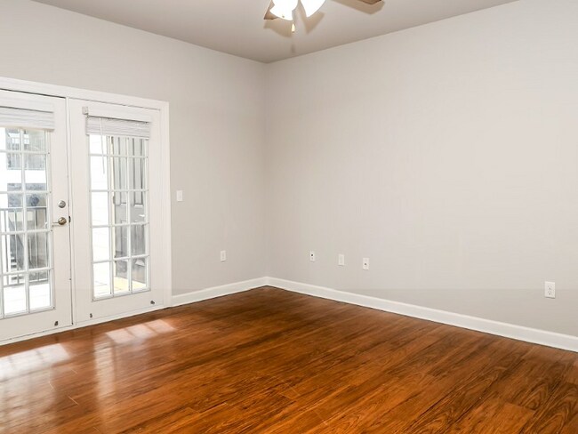 1101 Molly Barr Rd, Unit 404 in Oxford, MS - Foto de edificio - Building Photo