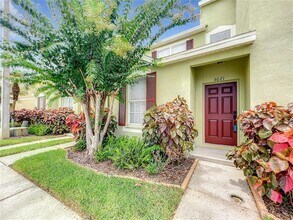 6021 Osprey Lake Cir in Riverview, FL - Building Photo - Building Photo