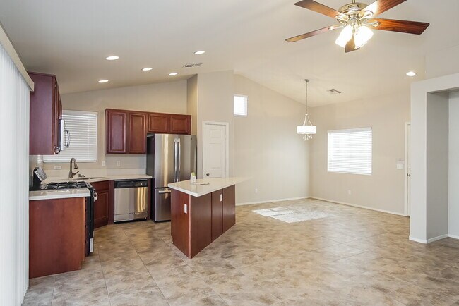 2602 Tropical Sands Ave in North Las Vegas, NV - Building Photo - Building Photo