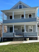 182-186 Marlborough St in East Greenwich, RI - Foto de edificio - Building Photo