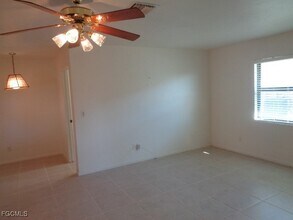 2106 SW 51st St in Cape Coral, FL - Building Photo - Building Photo