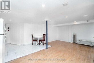 604 Ossington Ave in Toronto, ON - Building Photo - Building Photo