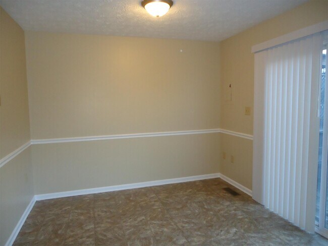 504 Yorktowne Pl in Winchester, VA - Building Photo - Building Photo