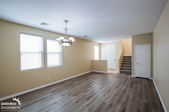 3390 Antique Rose Dr in Las Vegas, NV - Building Photo - Building Photo