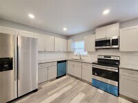 7204 Sandle St photo'