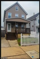 165 Emerson St in Carteret, NJ - Building Photo