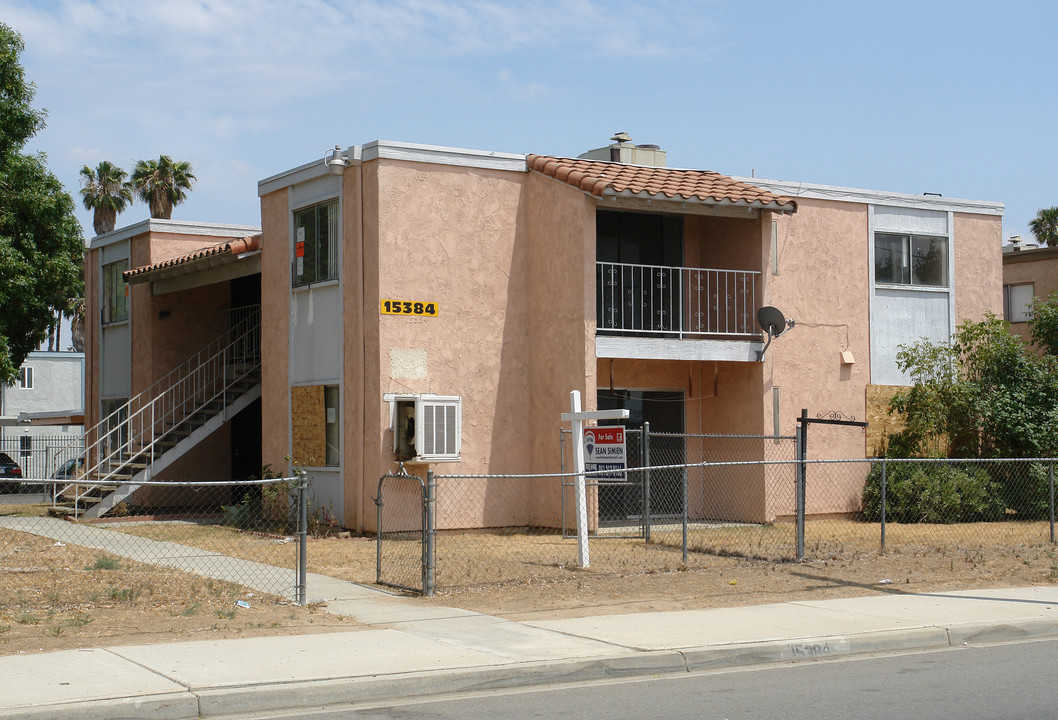 15384 Perris Blvd in Moreno Valley, CA - Foto de edificio