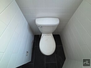 YORK AVENUE in New York, NY - Building Photo - Building Photo