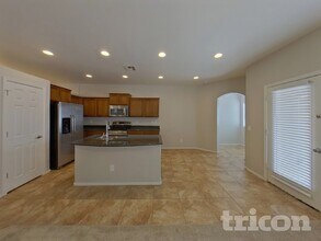 36907 W Mondragone Ln in Maricopa, AZ - Building Photo - Building Photo