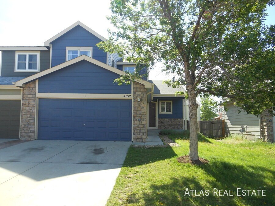 4552 Cornish Way in Denver, CO - Building Photo
