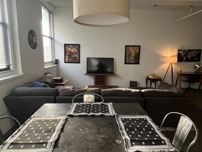 523 Grand Blvd, Unit 4D in Kansas City, MO - Building Photo - Building Photo