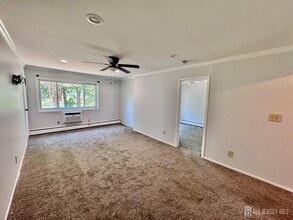 7 Lake Ave in East Brunswick, NJ - Building Photo - Building Photo