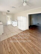 150 W 15th St in Riviera Beach, FL - Building Photo - Building Photo