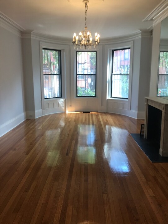 429 Marlborough St, Unit 2 in Boston, MA - Building Photo