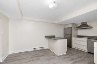 288 Main St in Melrose, MA - Foto de edificio - Building Photo