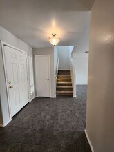 13921 W Port Royale Ln in Surprise, AZ - Building Photo - Building Photo