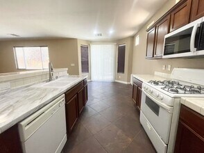 9326 Wildcat Springs Ave in Las Vegas, NV - Building Photo - Building Photo