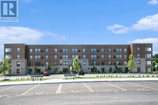 12 Thomas St S in Arnprior, ON - Building Photo