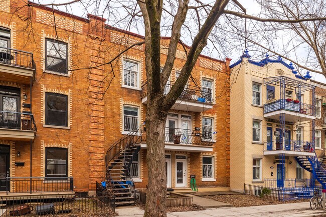 4235-4241 Messier St in Montréal, QC - Building Photo - Building Photo