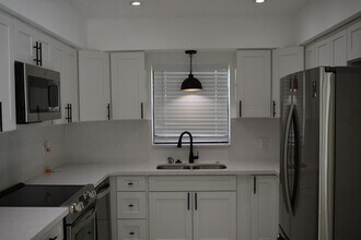 95 NE 96th St in Miami Shores, FL - Building Photo - Building Photo