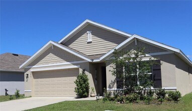 4676 Sigcom Pl in Wildwood, FL - Building Photo - Building Photo