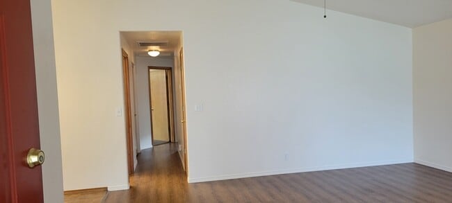 2210 SW Bridge St in Grants Pass, OR - Building Photo - Building Photo