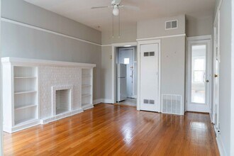 1472 W Argyle St in Chicago, IL - Building Photo - Building Photo
