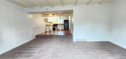 10006 Isabelle Ct in St. Ann, MO - Building Photo - Building Photo