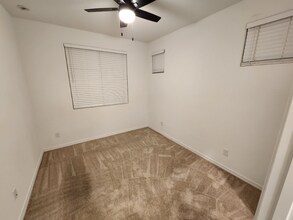 8948 W Colter St in Glendale, AZ - Foto de edificio - Building Photo