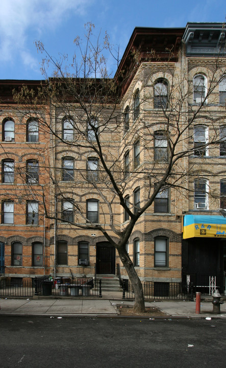 443 Bleecker St in Brooklyn, NY - Building Photo