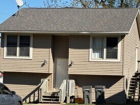 1326 N Woodburn Ave in Bloomington, IN - Building Photo
