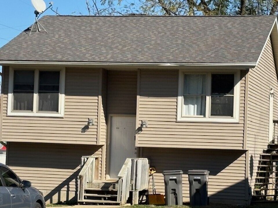 1326 N Woodburn Ave in Bloomington, IN - Building Photo