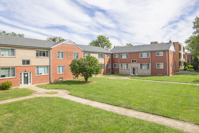 5961 Nagel Ave in St. Louis, MO - Foto de edificio - Building Photo