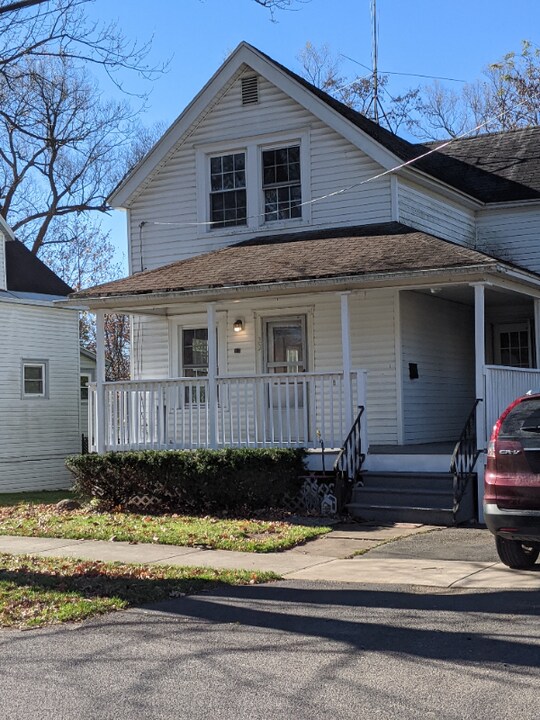 23 Mechanic St in Baldwinsville, NY - Building Photo