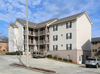 Eagle Pointe Condos in Auburn, AL - Foto de edificio - Building Photo