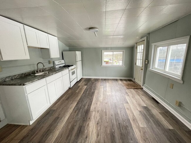 property at 338 Erie St