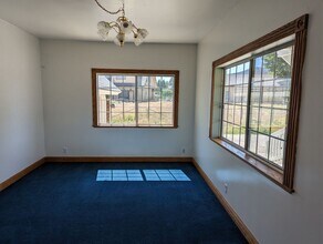 310 Arbor Ln in Big Bear, CA - Building Photo - Building Photo