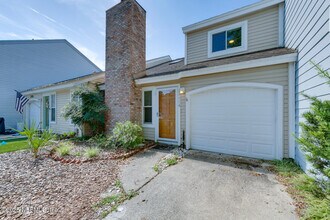 7714 Greenwich Ct W in Jacksonville, FL - Building Photo - Building Photo