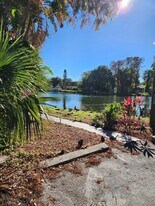 558 Clearwater Largo Rd N, Unit A in Largo, FL - Building Photo