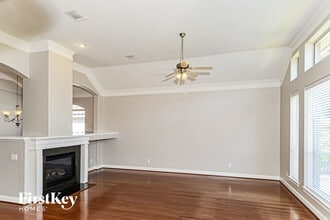 5 Peach Tree Ct in Jersey Village, TX - Building Photo - Building Photo