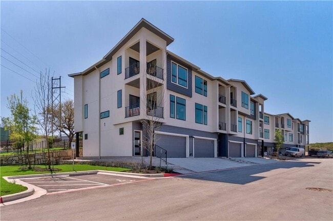 property at 2050 Lohmans Spur Rd