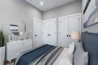 1838 W Grand Ave in Chicago, IL - Building Photo - Building Photo