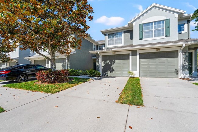 2268 Kings Palace Dr in Riverview, FL - Foto de edificio - Building Photo