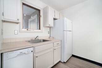 1201 W Swallow Rd in Fort Collins, CO - Building Photo - Building Photo