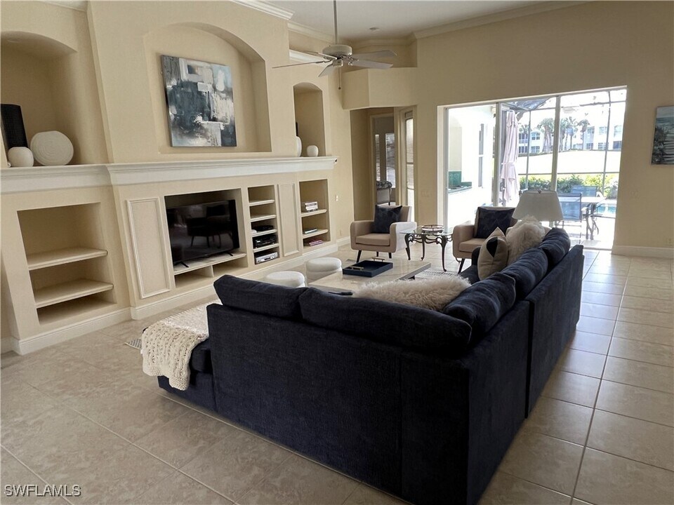 23307 Foxberry Ln in Bonita Springs, FL - Building Photo