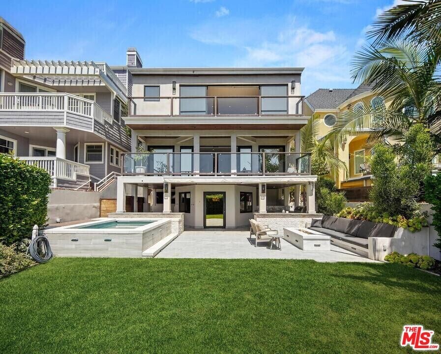 4811 Roma Ct in Los Angeles, CA - Building Photo
