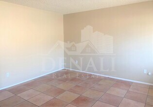 2804 N 43rd Ave in Phoenix, AZ - Building Photo - Building Photo