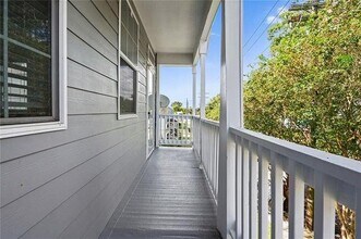 3437 Calhoun St, Unit 3437 Calhoun Street in New Orleans, LA - Foto de edificio - Building Photo