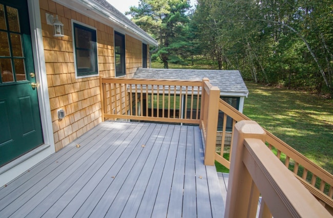 49 Conant Rd in Lincoln, MA - Building Photo - Building Photo